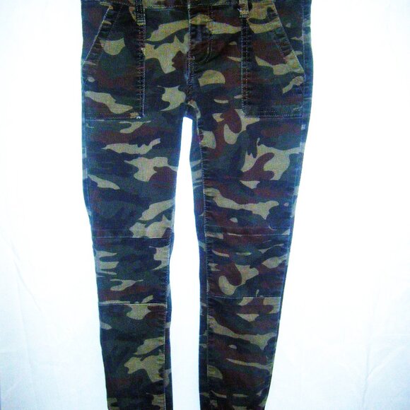 V.I.P. Camo Jogger Jeans - Picture 1 of 4